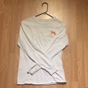A women’s small long sleeve tee